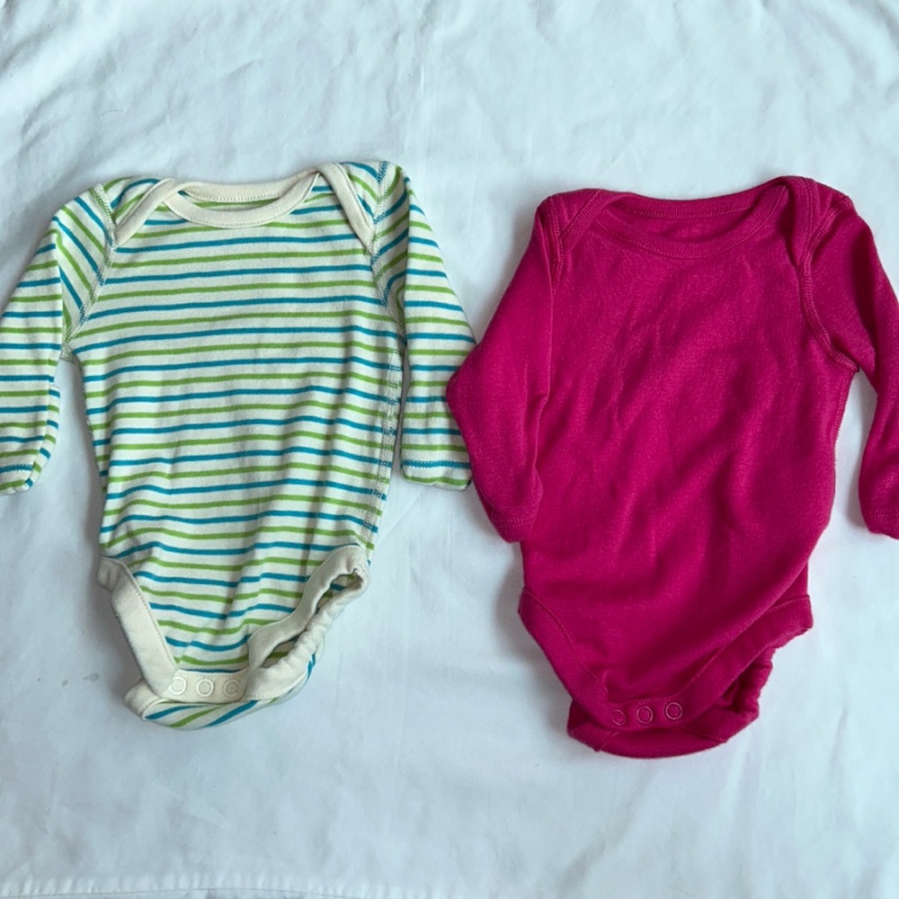 Hanna Andersson Onesies - Newborn